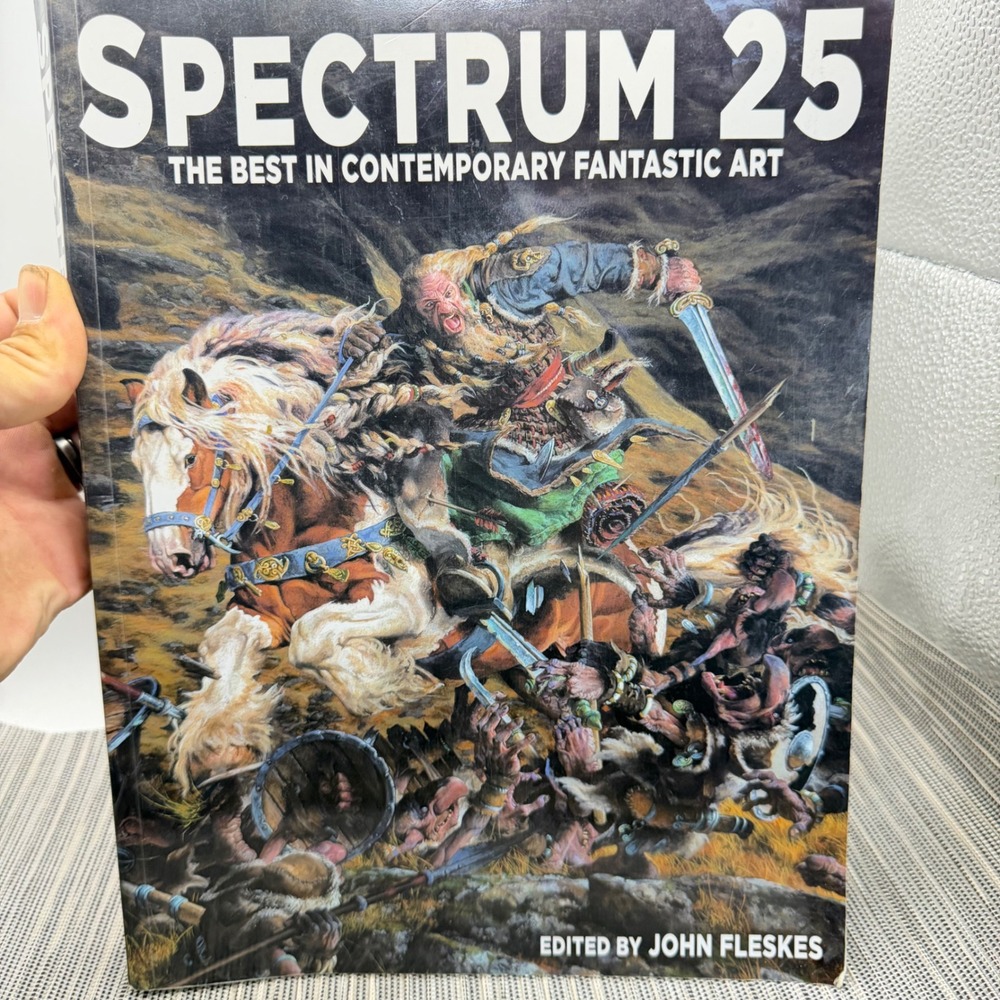 Spectrum 25 The Best in Contemporary Fantastic Art John Fleskes Paperback Book
